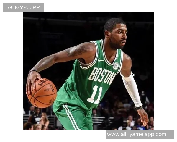 火箭客战鹈鹕登机照曝光KD羽绒服气质出众电风扇随队征战